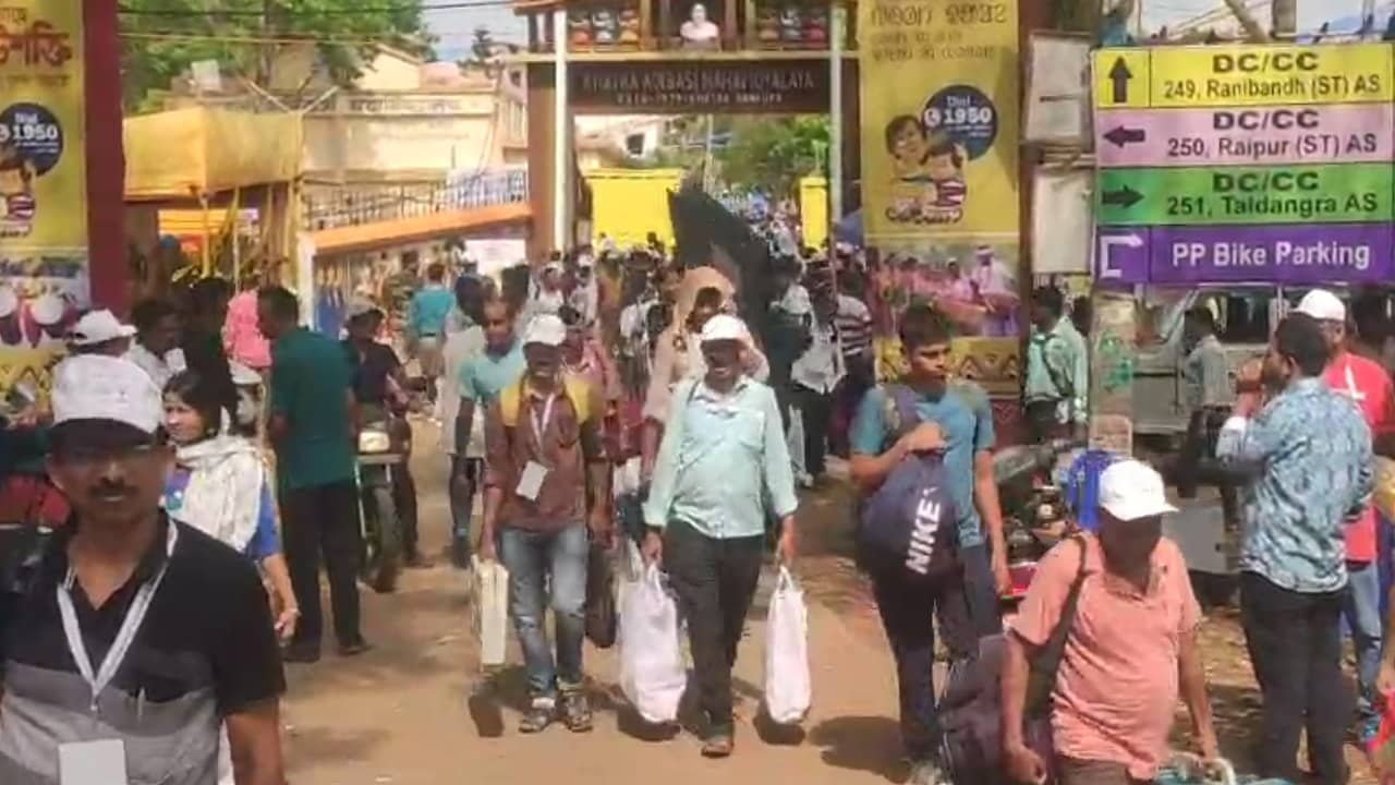 Bankura: রাত পোহালেই ভোট, বুথে যাচ্ছিলেন দুই ভোট কর্মী, কিন্তু রাস্তাতেই ঘটে গেল অদ্ভুত কাণ্ড