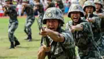 China: রাতারাতি তিন দিক থেকে ঘিরে ধরেছে লালফৌজ, হঠাৎ কী করতে চাইছে চিন?