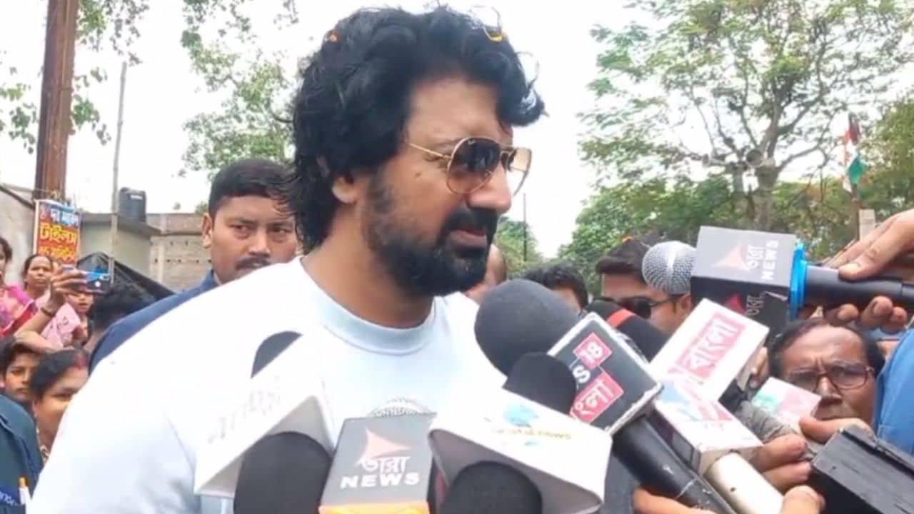 Dev: ১ লক্ষেরও বেশি টাকা নিয়ে চাকরি দেননি দেব ঘনিষ্ঠ, উঠল মারাত্মক অভিযোগ