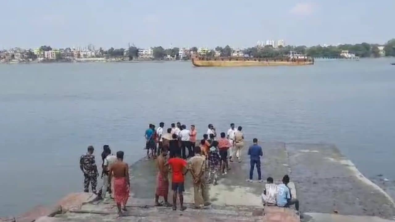 Howrah: বন্ধ ছিল বেলুড় মঠের দরজা, তাই স্নানে নেমেছিলেন গঙ্গায়, নিখোঁজ বেহালার বাসিন্দা