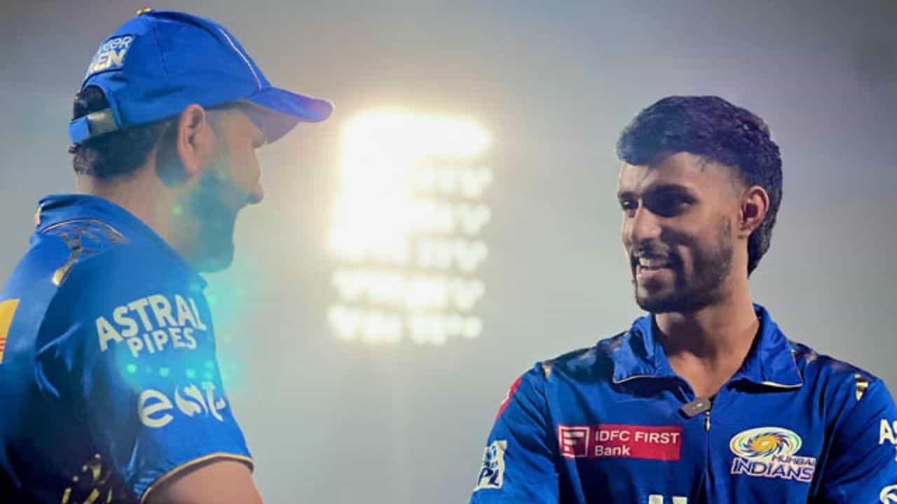 Rohit Sharma: 'হিরো, গার্ডেন মে ঘুম রাহা হ্যায়?', রিপ্লাই দিয়ে তিলক ভার্মা 'রকড' রোহিত শর্মা 'শকড'! Rohit Sharma: 'হিরো, গার্ডেন মে ঘুম রাহা হ্যায়?', রিপ্লাই দিয়ে তিলক ভার্মা 'রকড' রোহিত শর্মা 'শকড'!