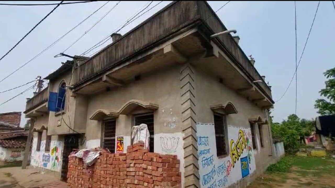 Hooghly: স্বামীকে ছেড়ে অন্যের সংসারে গিয়েছিলেন, এখন এসে ভাগ চাইছিলেন মা শিক্ষা দিল ছেলে!