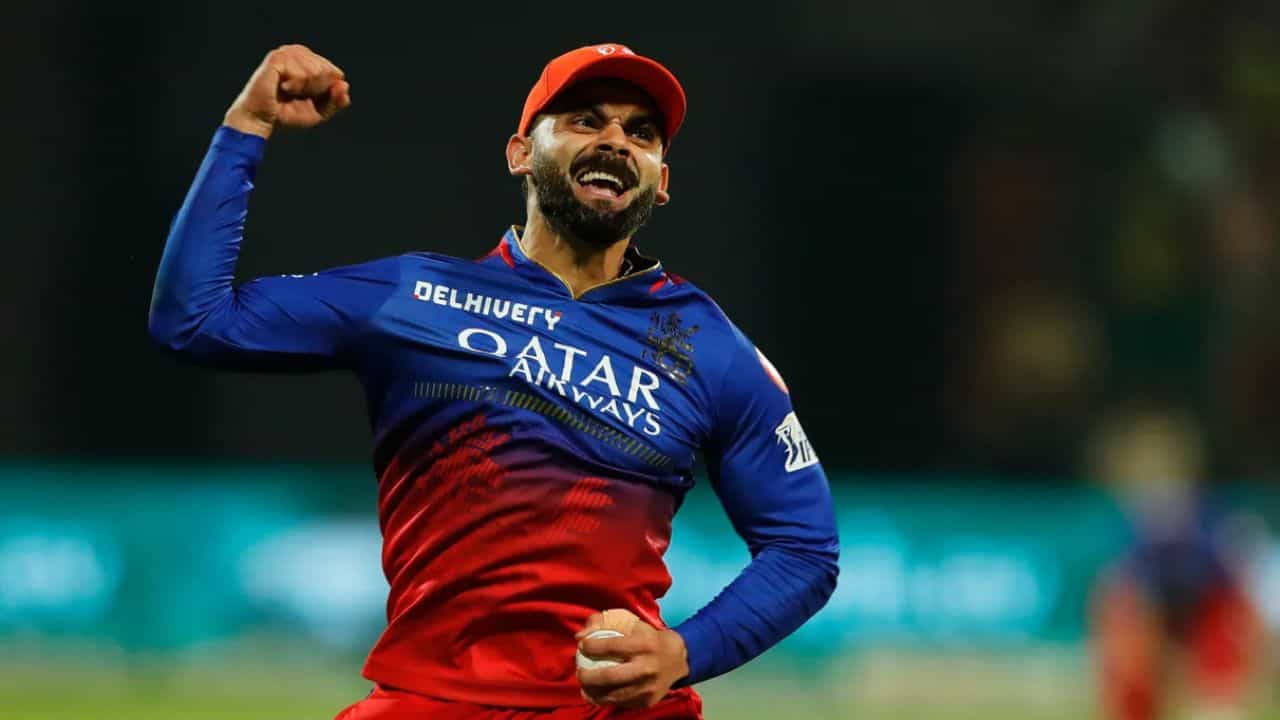 Virat Kohli: তোমার অভাব তো আমিই মেটাচ্ছি, কাকে দেখে হঠাৎ উচ্ছ্বসিত বিরাট? Virat Kohli: তোমার অভাব তো আমিই মেটাচ্ছি, কাকে দেখে হঠাৎ উচ্ছ্বসিত বিরাট?