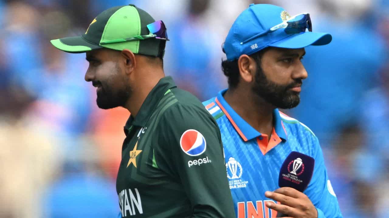 India vs Pakistan: ভারত-পাক ম্যাচে রোহিত-বিরাটদের সমর্থনে স্পেশাল গেস্ট! India vs Pakistan: ভারত-পাক ম্যাচে রোহিত-বিরাটদের সমর্থনে স্পেশাল গেস্ট!