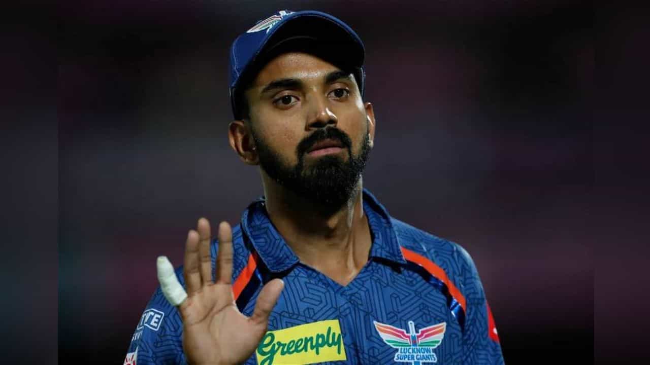 IPL 2024: সব ঠিক আছে... কার নির্দেশে হঠাৎ মুখপাত্রের আবির্ভাব LSG-তে? IPL 2024: সব ঠিক আছে... কার নির্দেশে হঠাৎ মুখপাত্রের আবির্ভাব LSG-তে?