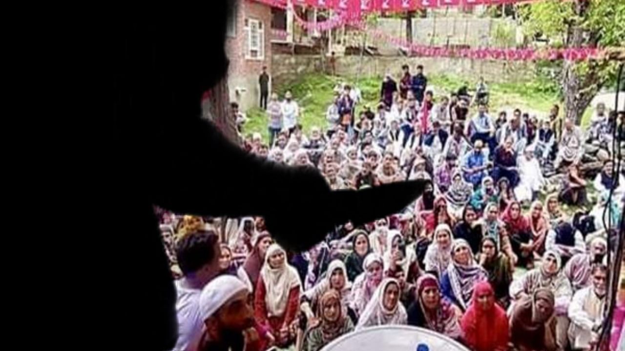 Knife attack at National Conference rally: কাশ্মীরে রক্তাক্ত রোডশো! এলোপাথারি ছুরিতে আহত ফারুক আবদুল্লার দলের ৩ কর্মী