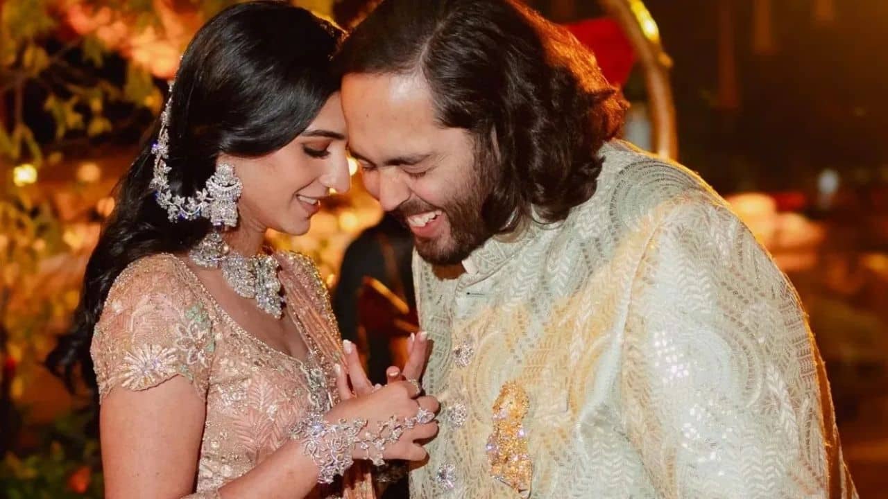 Anant Ambani-Radhika Merchant Wedding: ৭০০০ কোটির ক্রুজে দ্বিতীয় প্রি-ওয়েডিং, এই তারিখে বিয়ে করছেন অনন্ত-রাধিকা