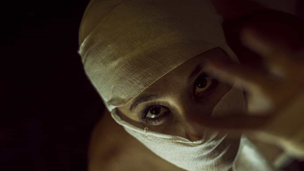 বেরিয়ে এসেছে হাড়ও! টিফিন নিয়ে ঝগড়ায় কিশোরীর মুখ ফালাফালা করল সহপাঠী বেরিয়ে এসেছে হাড়ও! টিফিন নিয়ে ঝগড়ায় কিশোরীর মুখ ফালাফালা করল সহপাঠী