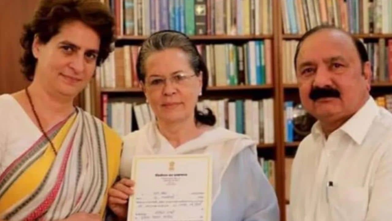 Congress: ২৬ বছর বাদে আমেঠীতে অ-গান্ধী মুখ! কে এই শর্মা, জানেন?