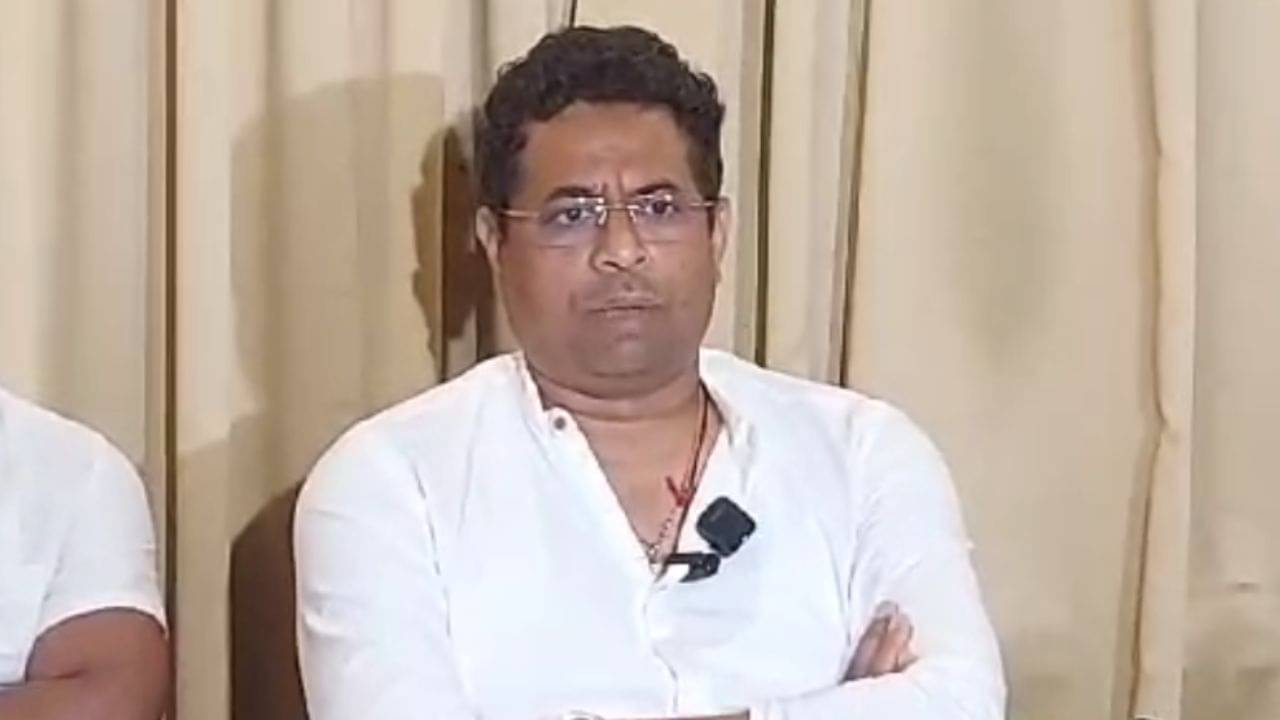 Soumitra Khan: জীবনে এই প্রথমবার ভোট দিতে যেতে পারলেন না সৌমিত্র খাঁ! কেন জানেন