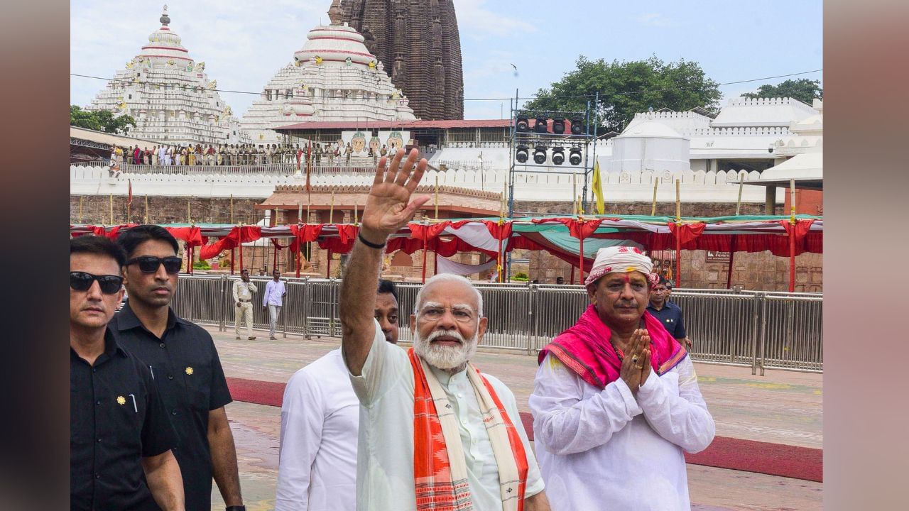 PM Narendra Modi: ‘পরিবর্তনের হাওয়া বইছে’, পুরীতে প্রধানমন্ত্রী মোদীর রোড-শোয়ে জনসমুদ্র