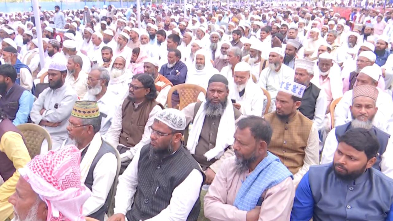 Allowance of Imam: চুপিসারে ইমাম-মোয়াজ্জমদের ভাতা বাড়িয়ে দিয়েছে রাজ্য, দাবি বিজেপির Allowance of Imam: চুপিসারে ইমাম-মোয়াজ্জমদের ভাতা বাড়িয়ে দিয়েছে রাজ্য, দাবি বিজেপির