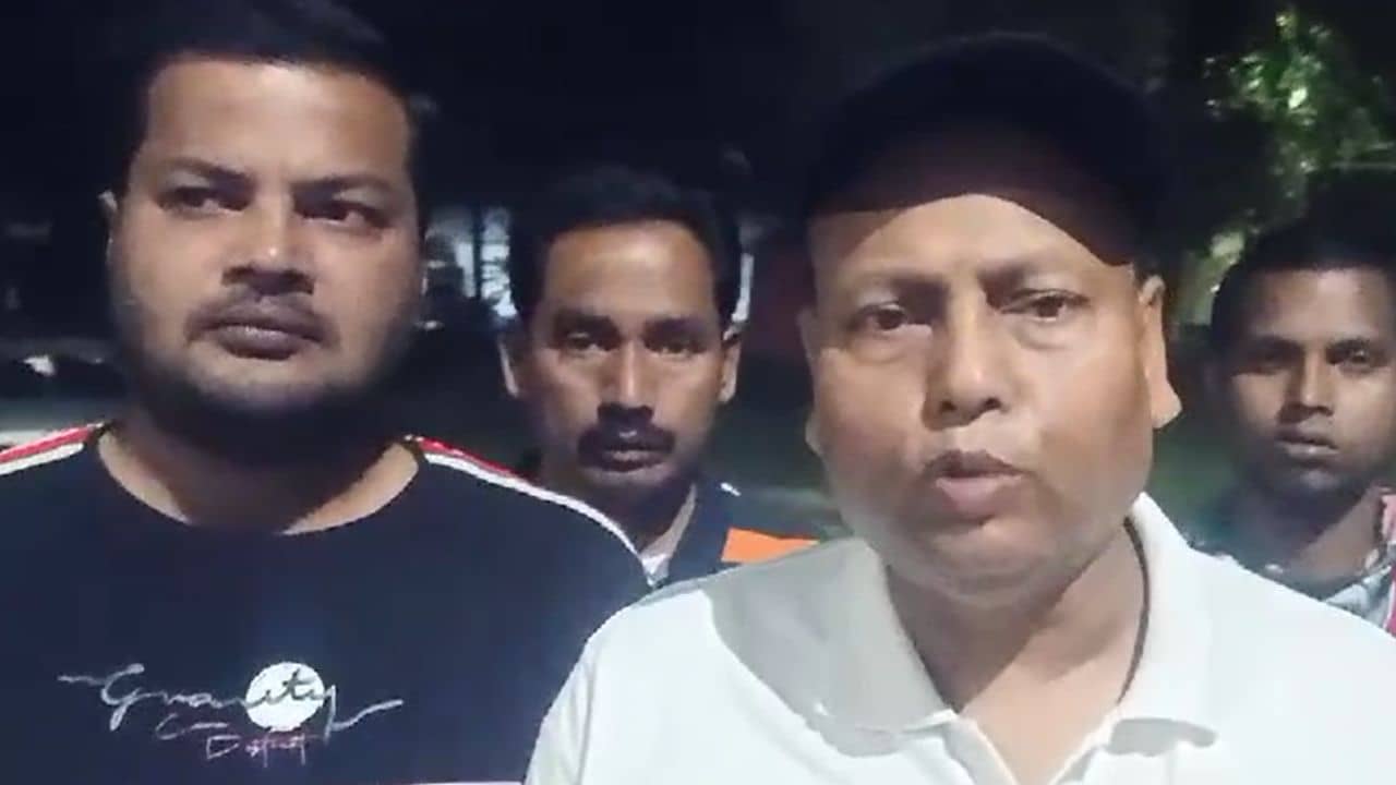 Jalpaiguri: সরকারি আবাসনের ঘরেই চোখ কপালে ওঠার মতো কাণ্ড!