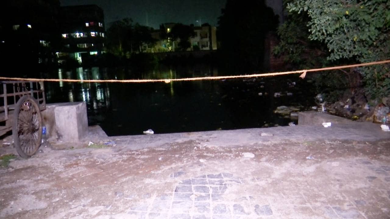 Drown: খাস কলকাতায় পুকুর থেকে তিন কিশোরের দেহ উদ্ধার