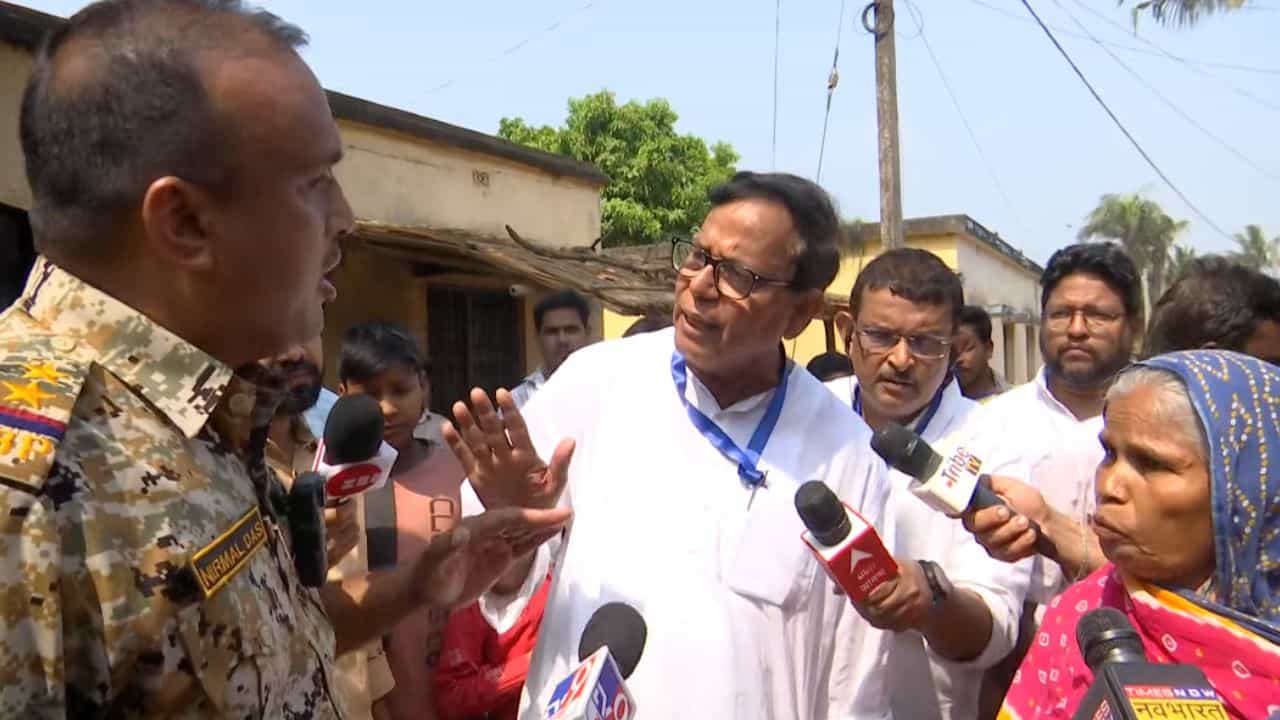 West Bengal Lok Sabha Election 2024 Live: এগিয়ে সেলিমের কেন্দ্রই, বিকাল ৫টা অবধি মুর্শিদাবাদে ভোটের হার ৭৬.৪৯ শতাংশ West Bengal Lok Sabha Election 2024 Live: এগিয়ে সেলিমের কেন্দ্রই, বিকাল ৫টা অবধি মুর্শিদাবাদে ভোটের হার ৭৬.৪৯ শতাংশ