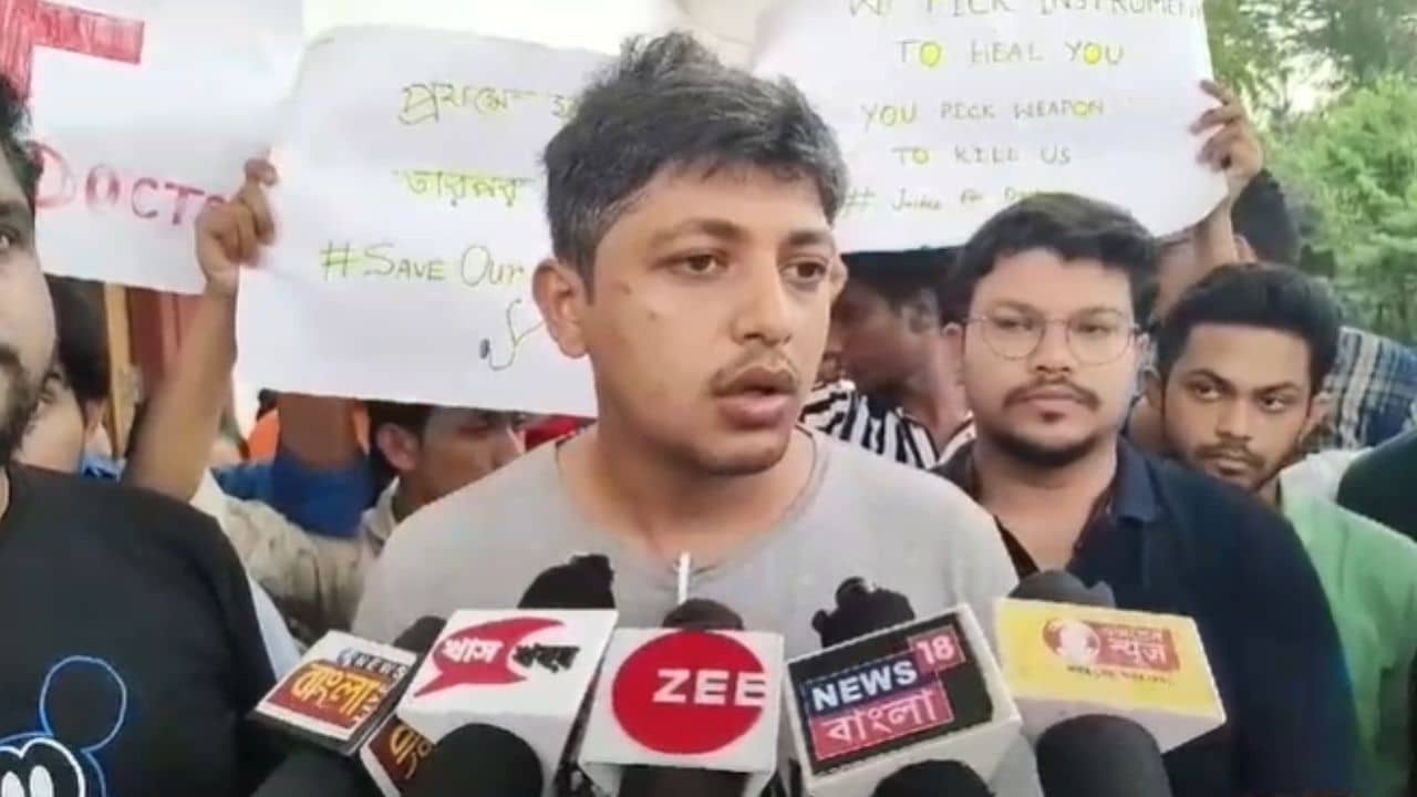 Tamralipta Medical: মাঝরাতে মেডিক্যালে ঢুকে ডাক্তার পেটানো, কর্মবিরতির ডাক চিকিৎসকদের