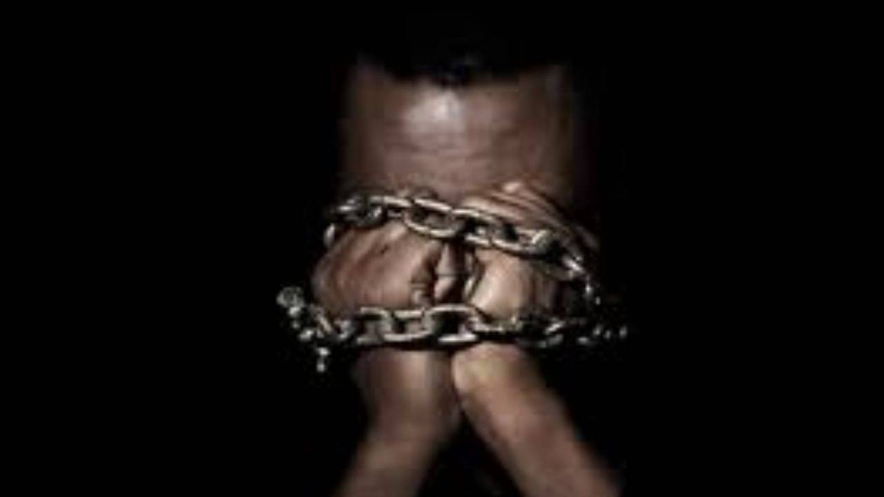 Domestic Violence: সম্পত্তি নিয়ে বিবাদ, স্বামীকে শিকল দিয়ে বেঁধে মার স্ত্রীর