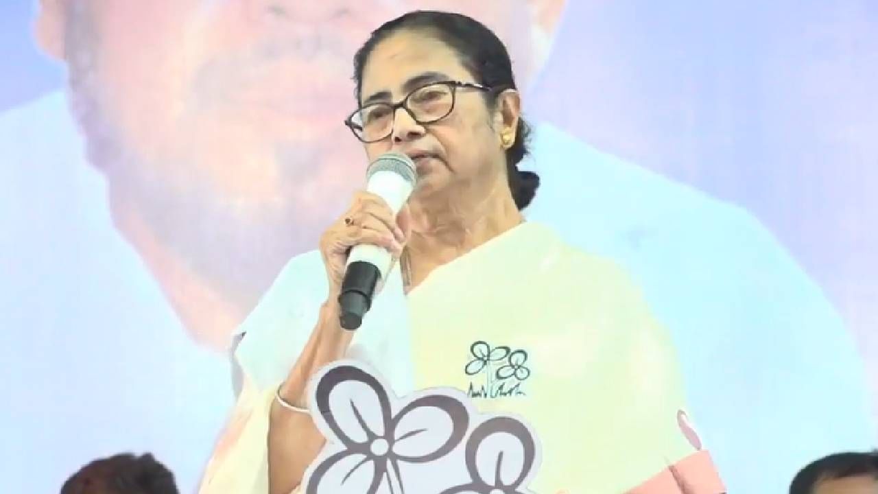 UPDATE Mamata Banerjee: 'হাজি নুরুল জিতলে প্রথম ভিজিট সন্দেশখালি', বসিরহাটে ঘোষণা মমতার