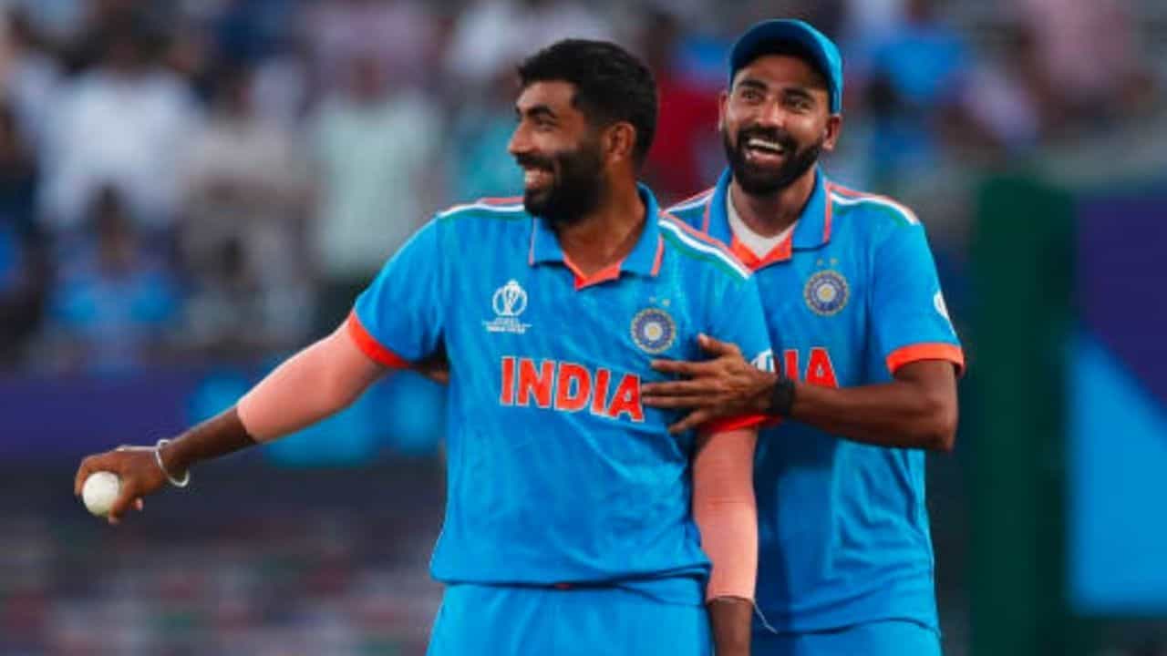 T20 World Cup 2024: এই পেস বিভাগ নিয়ে ভারত করবে বিশ্বজয়? আশঙ্কার সুর প্রাক্তনীর গলায় T20 World Cup 2024: এই পেস বিভাগ নিয়ে ভারত করবে বিশ্বজয়? আশঙ্কার সুর প্রাক্তনীর গলায়