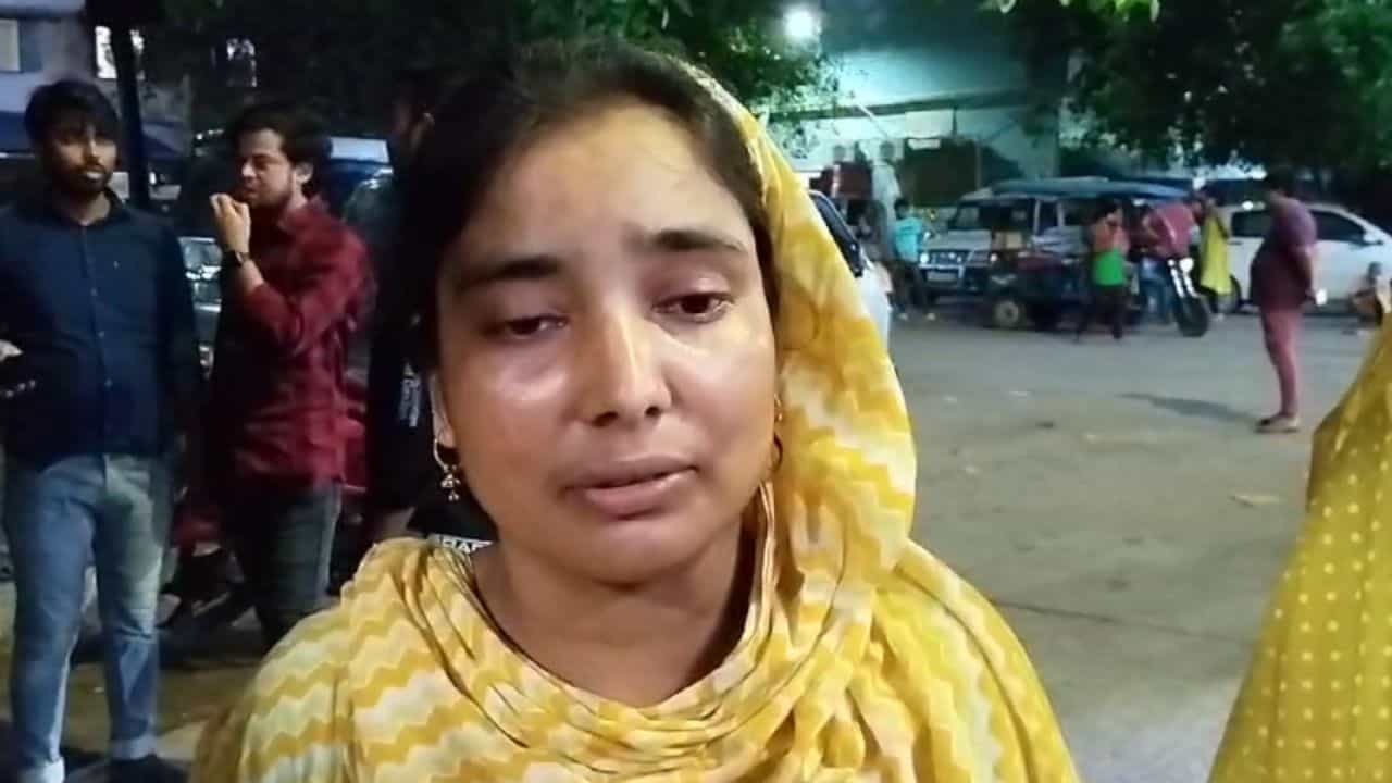 Malda: পরপর ৩টে বিয়ে, দ্বিতীয় পক্ষের স্ত্রী জানতেই 'নোংরা কাজটা' করেই ফেলল শাদিকুল Malda: পরপর ৩টে বিয়ে, দ্বিতীয় পক্ষের স্ত্রী জানতেই 'নোংরা কাজটা' করেই ফেলল শাদিকুল