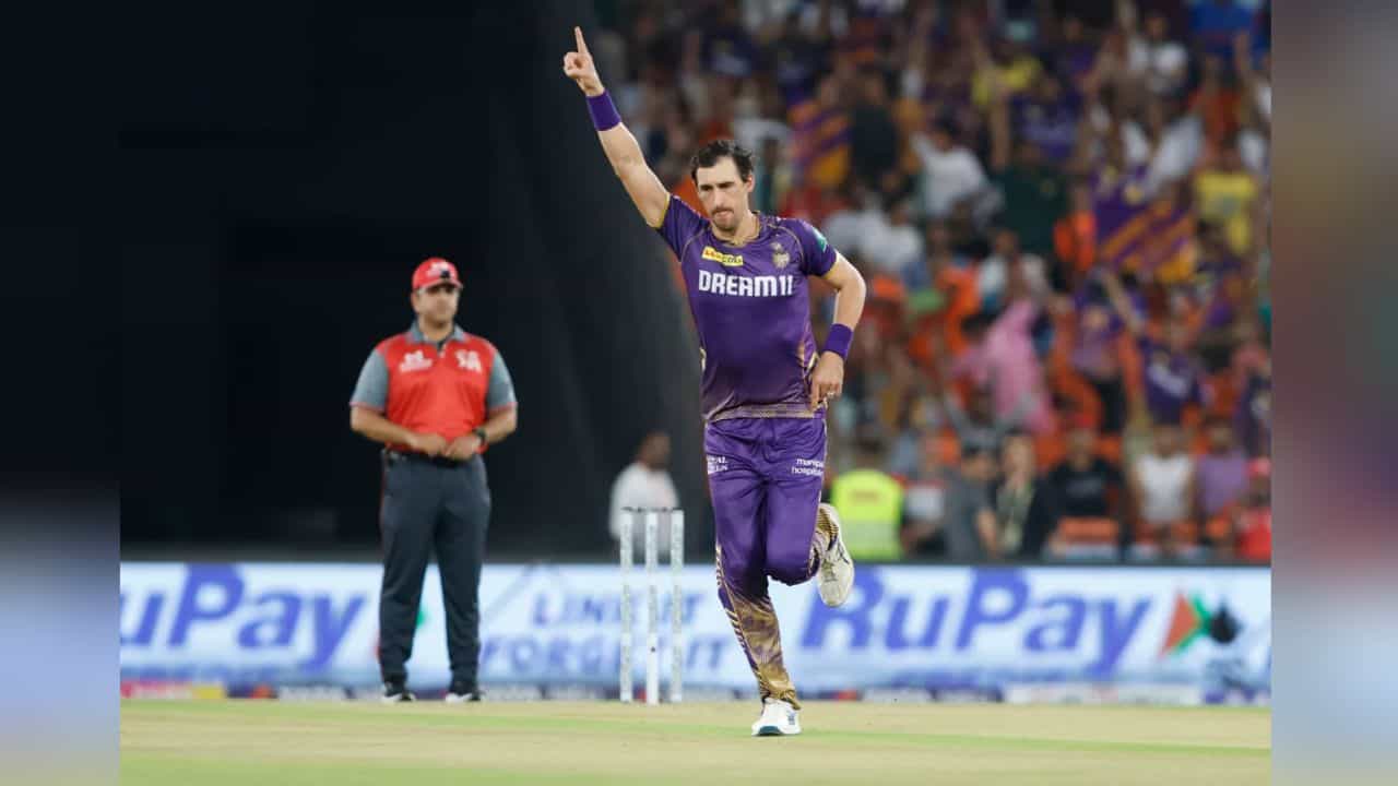 KKR vs SRH: ব্যর্থ ট্রাভি-ষেক জুটি, পাওয়ার প্লে-তেই SRH-কে 'দুর্বল' করে দিলেন মিচেল স্টার্ক KKR vs SRH: ব্যর্থ ট্রাভি-ষেক জুটি, পাওয়ার প্লে-তেই SRH-কে 'দুর্বল' করে দিলেন মিচেল স্টার্ক