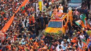 Narendra Modi: সঙ্গী যোগী, বারাণসীতে মোদীর রোড-শোতে উপচে পড়ল ভিড়