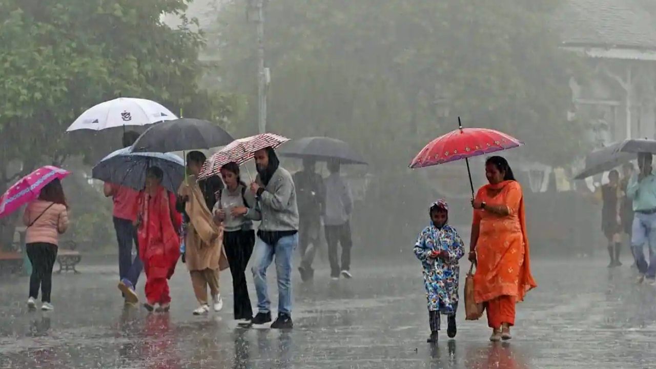 Monsoon Coming: ‘অন টাইমের’ একদিন আগেই কেরলে ঢুকছে বর্ষা, বাংলায় কবে পড়বে পা?