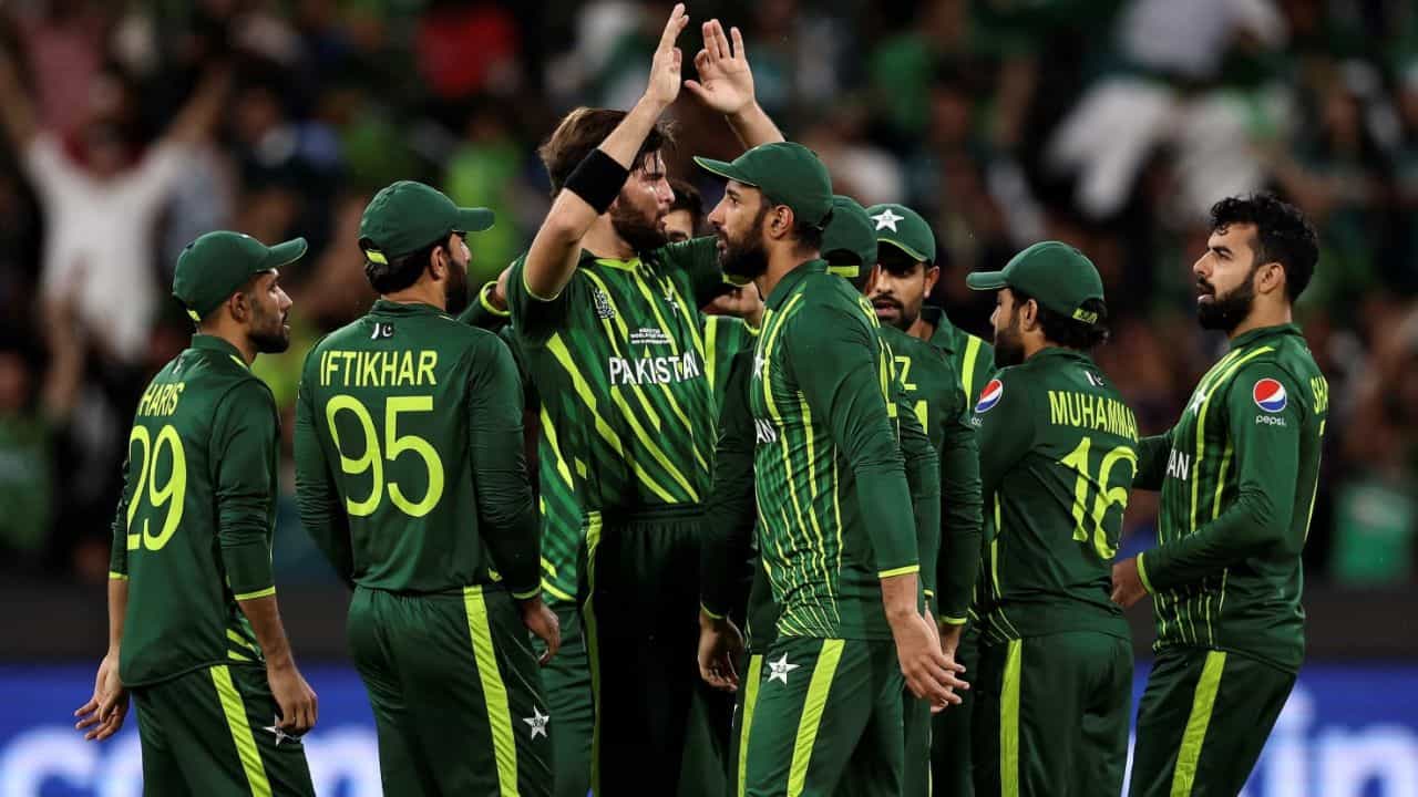 Pakistan Cricket: পাঁচ মাস পর সরাসরি বিশ্বকাপে! স্কোয়াড ঘোষণা করল পাকিস্তান Pakistan Cricket: পাঁচ মাস পর সরাসরি বিশ্বকাপে! স্কোয়াড ঘোষণা করল পাকিস্তান