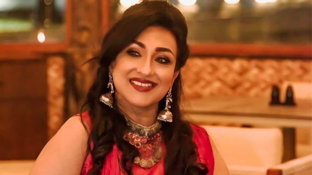 Ed Summon Rituparna Sengupta: বড় খবর! এবার রেশন দুর্নীতি মামলায় ঋতুপর্ণাকে তলব ED-র Ed Summon Rituparna Sengupta: বড় খবর! এবার রেশন দুর্নীতি মামলায় ঋতুপর্ণাকে তলব ED-র