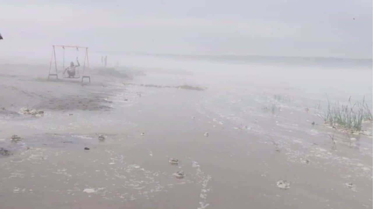 Jalpaiguri: ক্ষণে-ক্ষণে রূপ বদলাচ্ছে তিস্তা, বর্ষার আগেই কি পাহাড়ে বন্যা পরিস্থিতি?