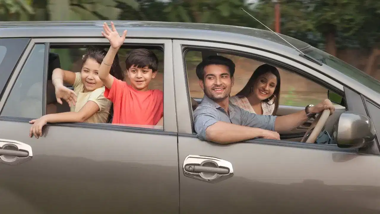 Milage: এসি চালিয়ে না জানলা খুলে, কীভাবে গাড়ি চালালে বেশি তেল পোড়ে, জানেন? Milage: এসি চালিয়ে না জানলা খুলে, কীভাবে গাড়ি চালালে বেশি তেল পোড়ে, জানেন?