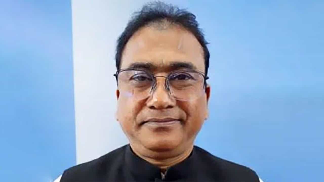 Bangladesh MP death: কলকাতায় বাংলাদেশের সাংসদের রহস্যমৃত্যু, খুন বলে অনুমান পুলিশের Bangladesh MP death: কলকাতায় বাংলাদেশের সাংসদের রহস্যমৃত্যু, খুন বলে অনুমান পুলিশের