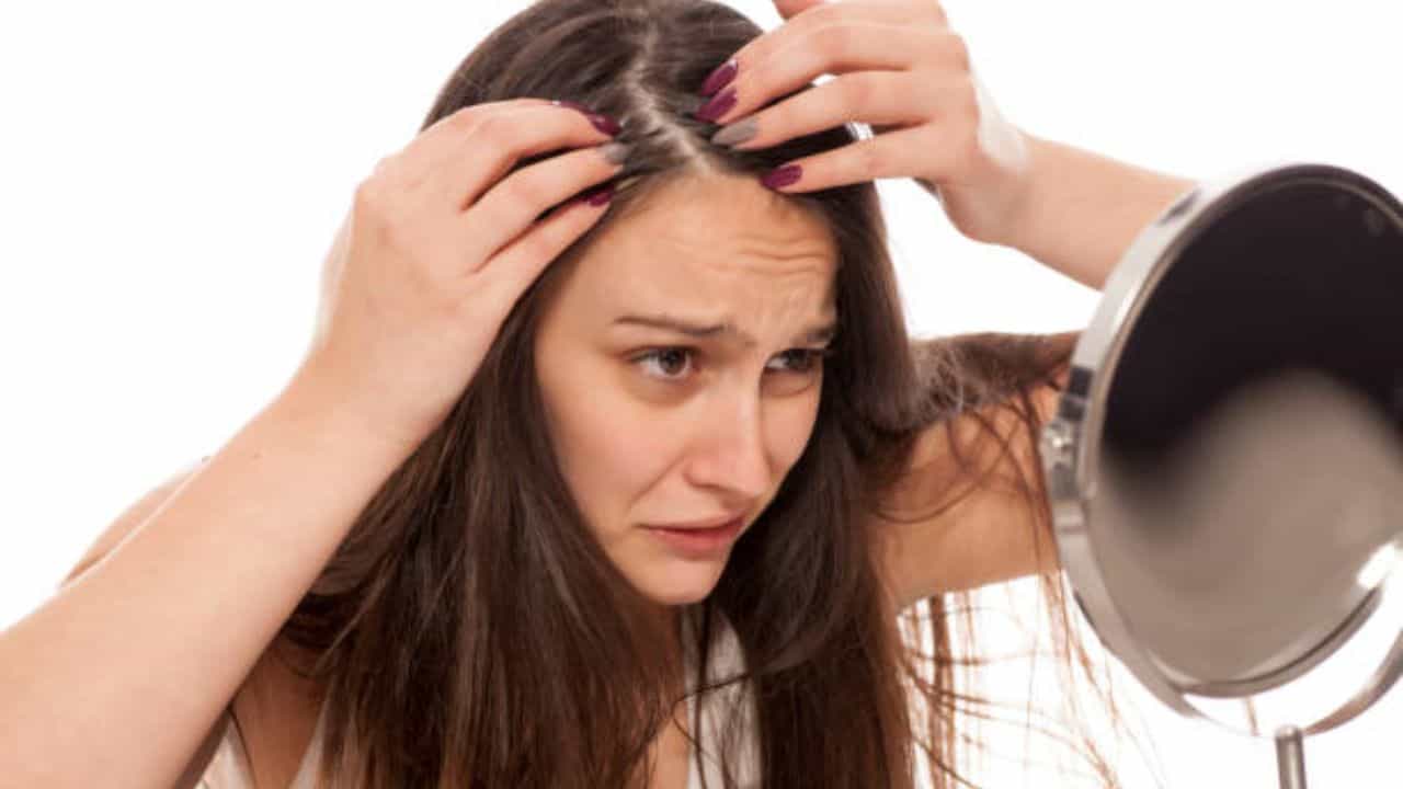 Hair Fall Problem: চুল পড়ার পরিমাণ দিন দিন বেড়েই চলেছে, কোন-কোন খাবার খেলে মুক্তি পাবেন এই সমস্যা থেকে? Hair Fall Problem: চুল পড়ার পরিমাণ দিন দিন বেড়েই চলেছে, কোন-কোন খাবার খেলে মুক্তি পাবেন এই সমস্যা থেকে?