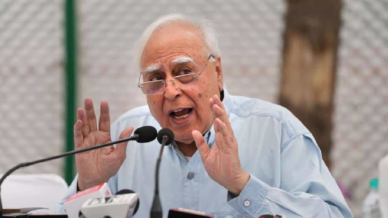 Kapil Sibal: সুপ্রিম কোর্ট বার অ্যাসোসিয়েশনের ভোটে বড় জয় কপিল সিব্বালের, শুভেচ্ছা মমতার Kapil Sibal: সুপ্রিম কোর্ট বার অ্যাসোসিয়েশনের ভোটে বড় জয় কপিল সিব্বালের, শুভেচ্ছা মমতার