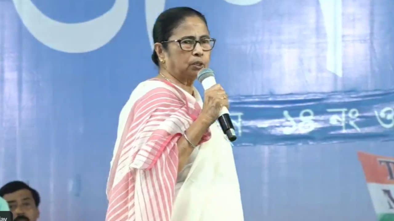 Mamata Banerjee: ভেড়ি নিয়ে নতুন নীতি আনছে সরকার, বসিরহাটেই জানালেন মমতা