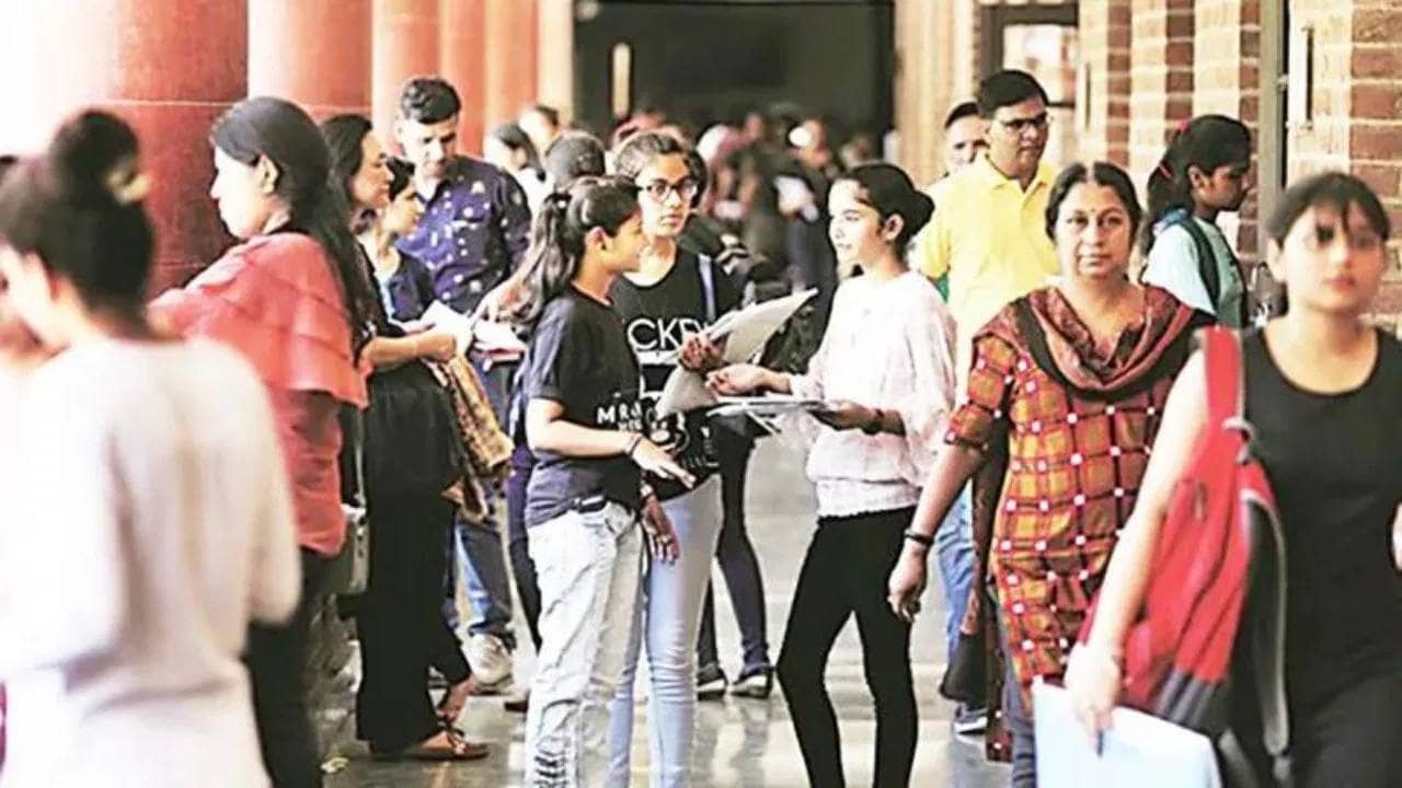 College Admission: এ বছর থেকেই আমুল বদলে যাচ্ছে কলেজে ভর্তি প্রক্রিয়া, জেনে নিন কী করতে হবে এবার...