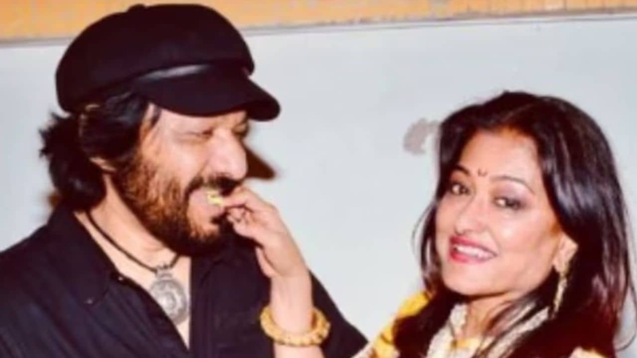 শিখতে এসে গুরুপত্নীর সঙ্গে প্রেম! কী পরিণতি হয় বলিউডের এই বিখ্যাত গায়কের?