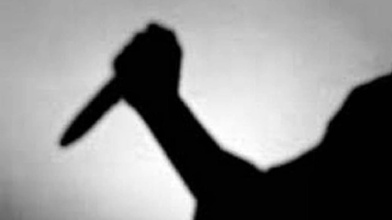 Uttarpara: চুপি চুপি ঘরে ঢুকে স্ত্রীকে কোপ, পণের কারণেই এমন হিংস্রতা?