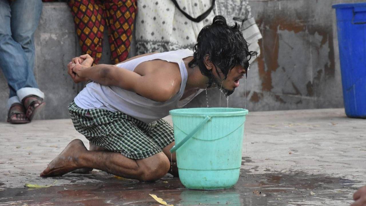 সিগারেটের ছ্যাঁকা দিয়ে হাত জ্বালাতাম, কঠিন বাস্তব সামনে আনলেন অভিনেতা...
