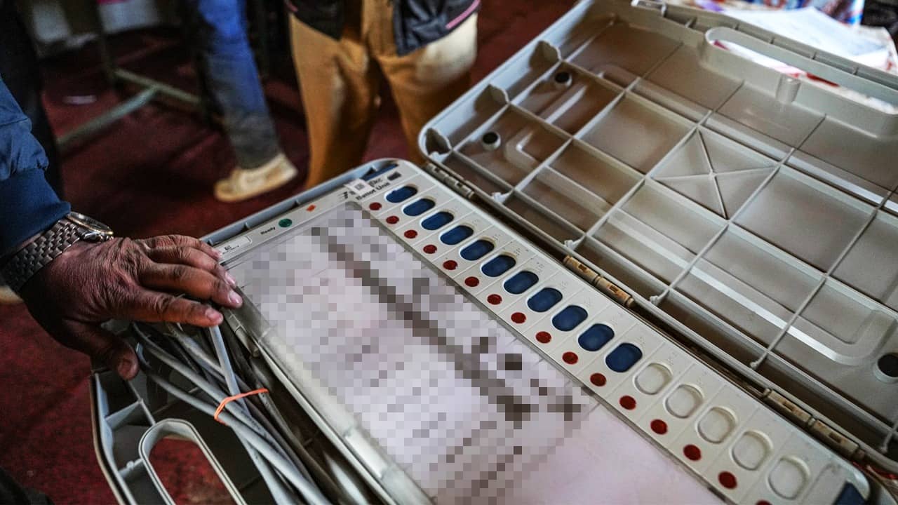 Loksabha Election:  ভোটই দিতে পারলেন না ববি, চড়ছে ক্ষোভের আগুন