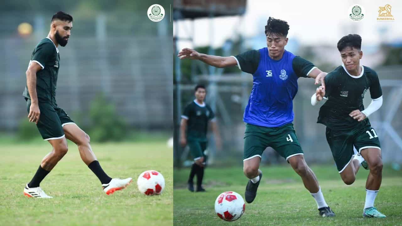 Calcutta Football League: লিগের উদ্বোধনে জিৎ গাঙ্গুলির পারফরম্যান্স, মাঠে মহমেডান Calcutta Football League: লিগের উদ্বোধনে জিৎ গাঙ্গুলির পারফরম্যান্স, মাঠে মহমেডান