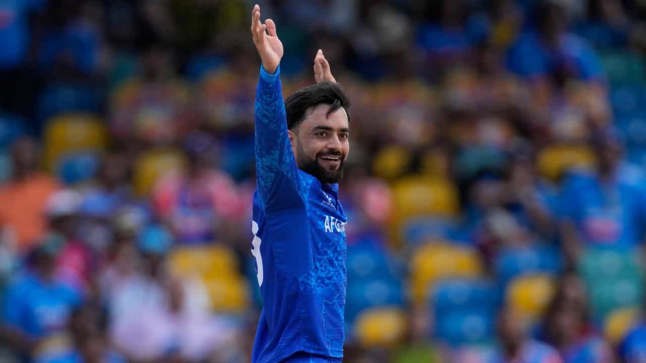 Rashid Khan: মুম্বইয়ে ঘুমোতে পারিনি, আজও...রশিদ খান ফিরলেন সেই দুঃস্বপ্নের রাতে Rashid Khan: মুম্বইয়ে ঘুমোতে পারিনি, আজও...রশিদ খান ফিরলেন সেই দুঃস্বপ্নের রাতে