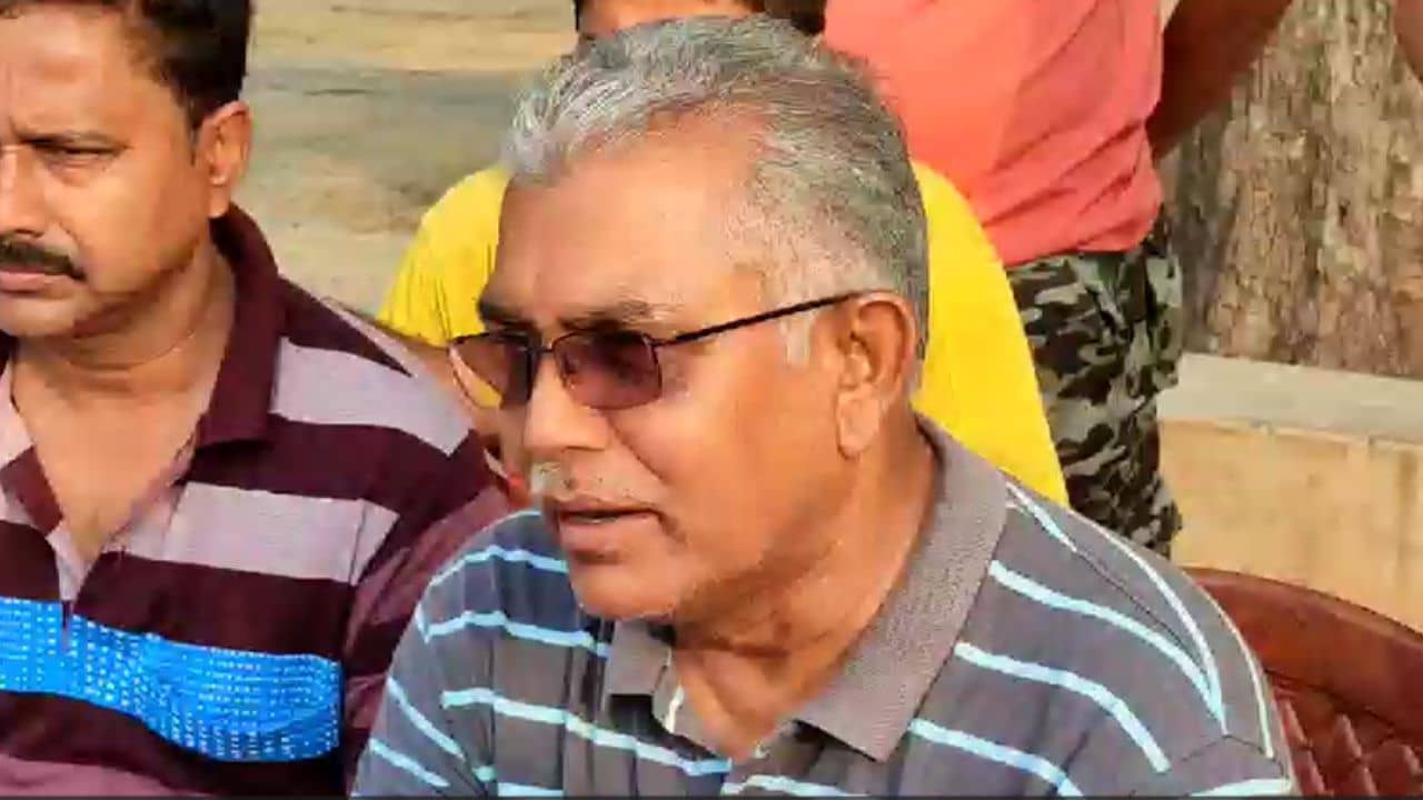 Durgapur: আমিও তো দীর্ঘদিন মার খাচ্ছি, তবুও...  নীরবতা ভেঙে এবার কী বললেন দিলীপ?
