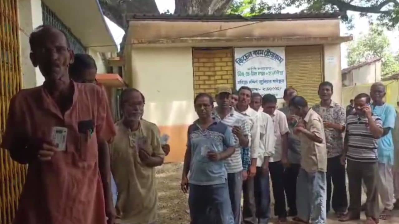 Nandigram: এখনও চলছে ভোট! বামেরা ৩ আসনে প্রার্থী দিলেও পারল না তৃণমূল