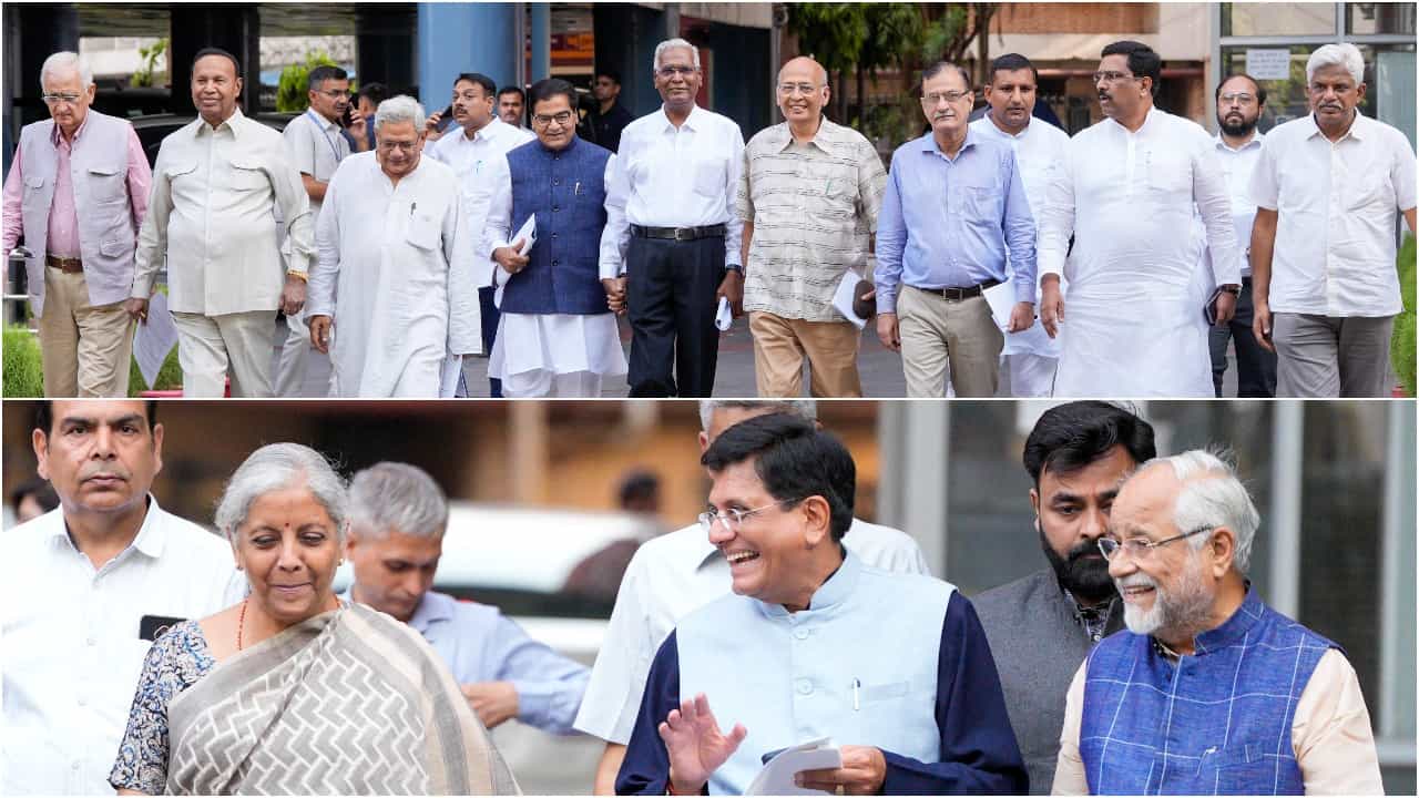 Election Commission: 'ইন্ডিয়া' বেরোতেই ঢুকল বিজেপি, ফলাফলের দু'দিন আগে কমিশনের দরজায় টোকা! Election Commission: 'ইন্ডিয়া' বেরোতেই ঢুকল বিজেপি, ফলাফলের দু'দিন আগে কমিশনের দরজায় টোকা!