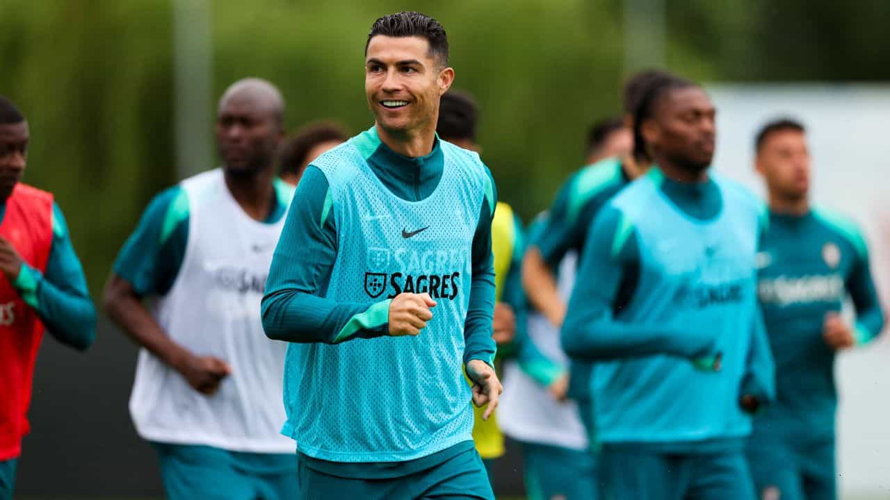 Cristiano Ronaldo: অবিশ্বাস্য দৌড় ভক্তের ভগবানের, ল্যাম্পার্ডও হতবাক Cristiano Ronaldo: অবিশ্বাস্য দৌড় ভক্তের ভগবানের, ল্যাম্পার্ডও হতবাক