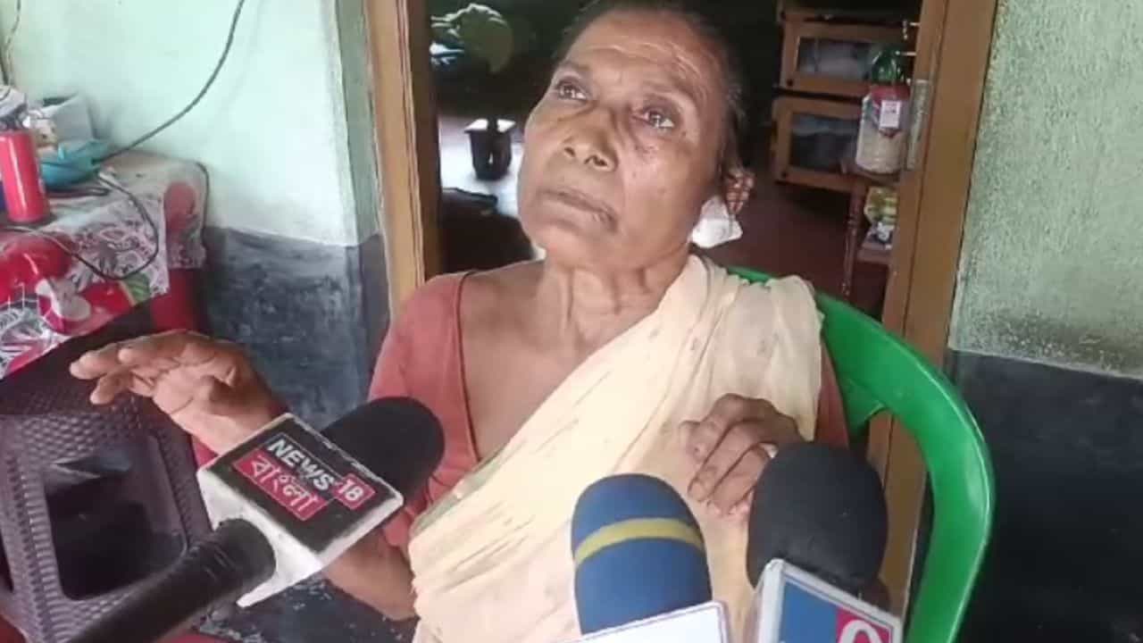 Domjur: 'ভোর ৫টায় ফুল তুলছি, মোটাসোটা চেহারার দুটো পিছনে, তারপরই ওরা...' Domjur: 'ভোর ৫টায় ফুল তুলছি, মোটাসোটা চেহারার দুটো পিছনে, তারপরই ওরা...'