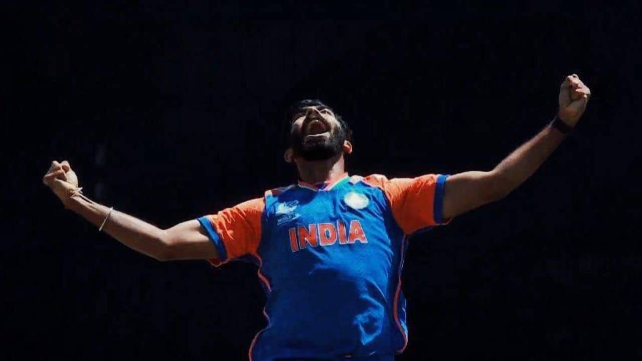 India vs Pakistan: বিশ্বকাপ-বিশ্বচাপ-বিধ্বংসী বুমরা-বিশ্বাস! ১১৯ রানের পুঁজি নিয়ে পাক বধ ভারতের