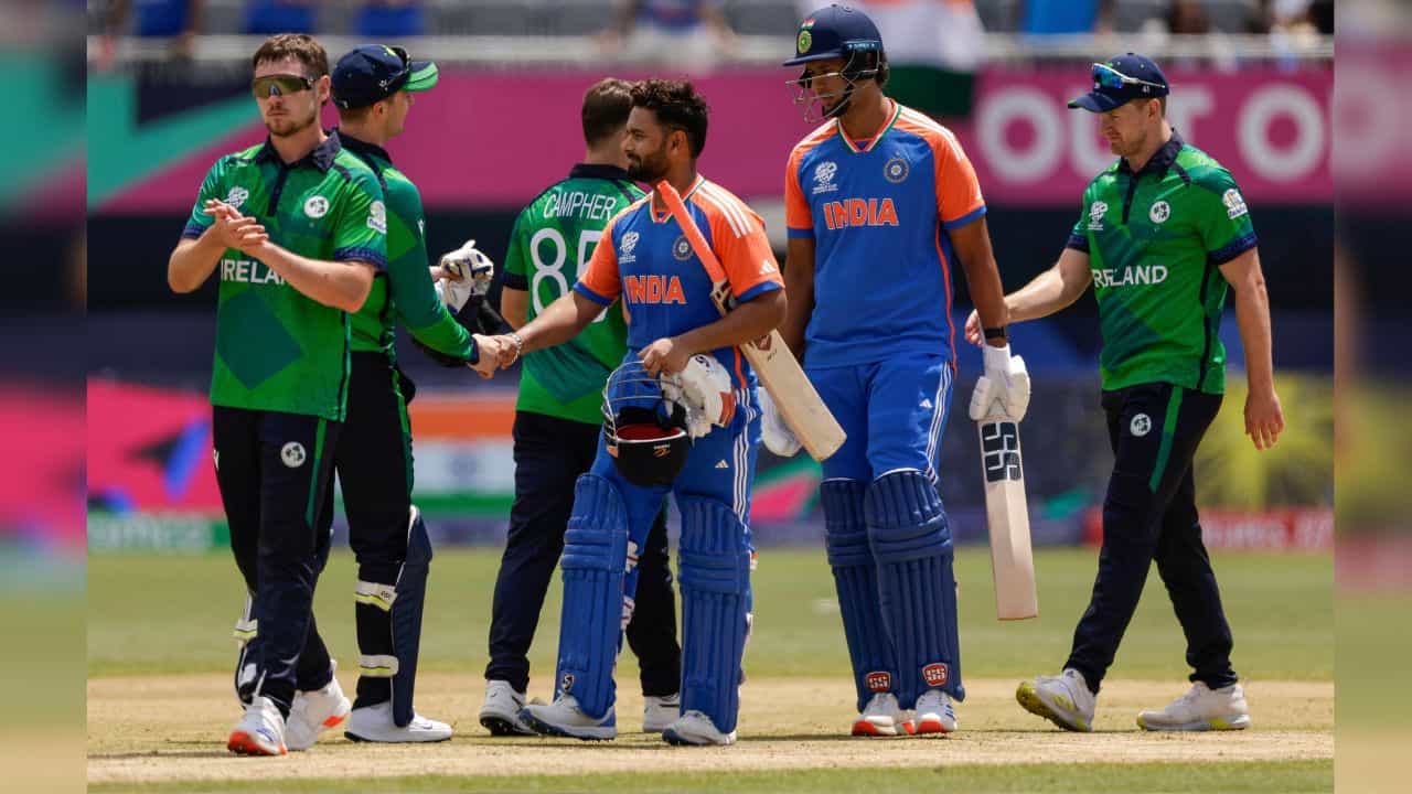 India vs Pakistan, ICC: রবিবার ভারত-পাক, টনক নড়তেই পিচ নিয়ে বিবৃতি দিল আইসিসি India vs Pakistan, ICC: রবিবার ভারত-পাক, টনক নড়তেই পিচ নিয়ে বিবৃতি দিল আইসিসি
