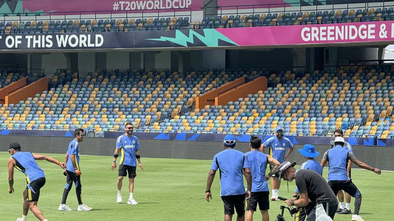 Suryakumar Yadav: প্র্যাক্টিসে অনুপস্থিত তারকা ব্যাটার, সাংবাদিক সম্মেলনে যা বললেন সূর্য... Suryakumar Yadav: প্র্যাক্টিসে অনুপস্থিত তারকা ব্যাটার, সাংবাদিক সম্মেলনে যা বললেন সূর্য...